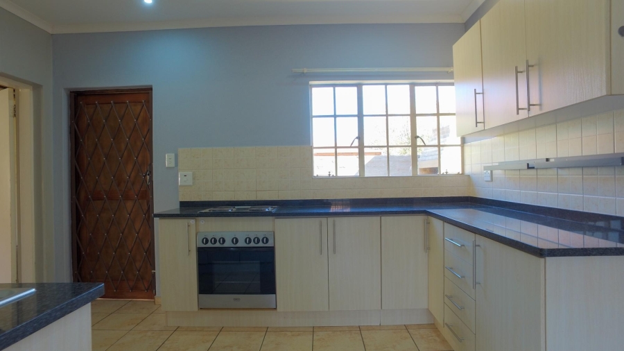 3 Bedroom Property for Sale in Hexrivier Lifestyle Estate North West